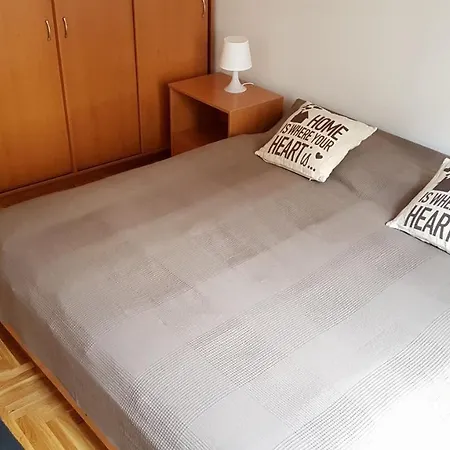 Old Town ,top Location, Brand New *