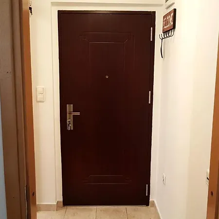 Old Town ,top Location, Brand New * סראייבו