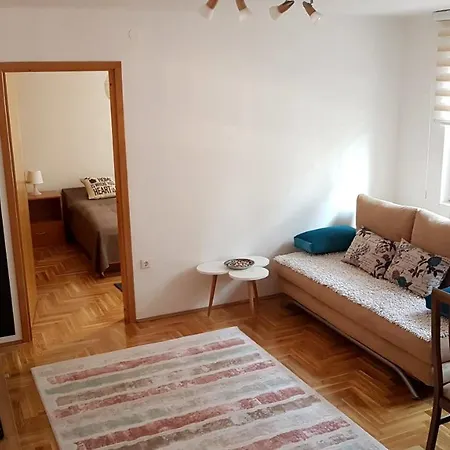 Old Town ,top Location, Brand New Apartamento Saraievo